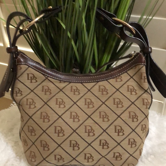 Dooney & Bourke brown monogram shoulder bag - Picture 2 of 13